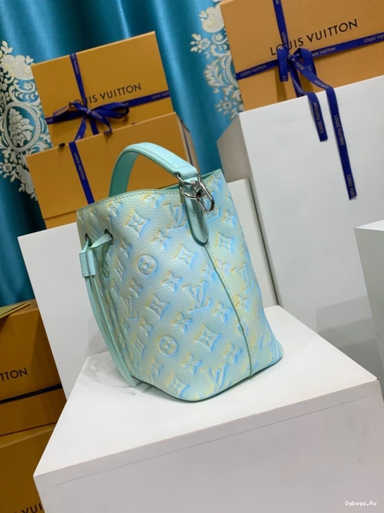 VUITTON LOUIS NÉONOÉ BB 0203